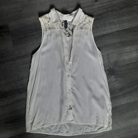 H&M White Lace Button Up Tank Top - Picture 1 of 4
